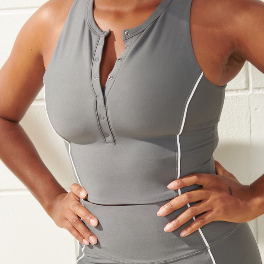 YPB sculptLUX Curve Love Plunge Henley Slim Tank